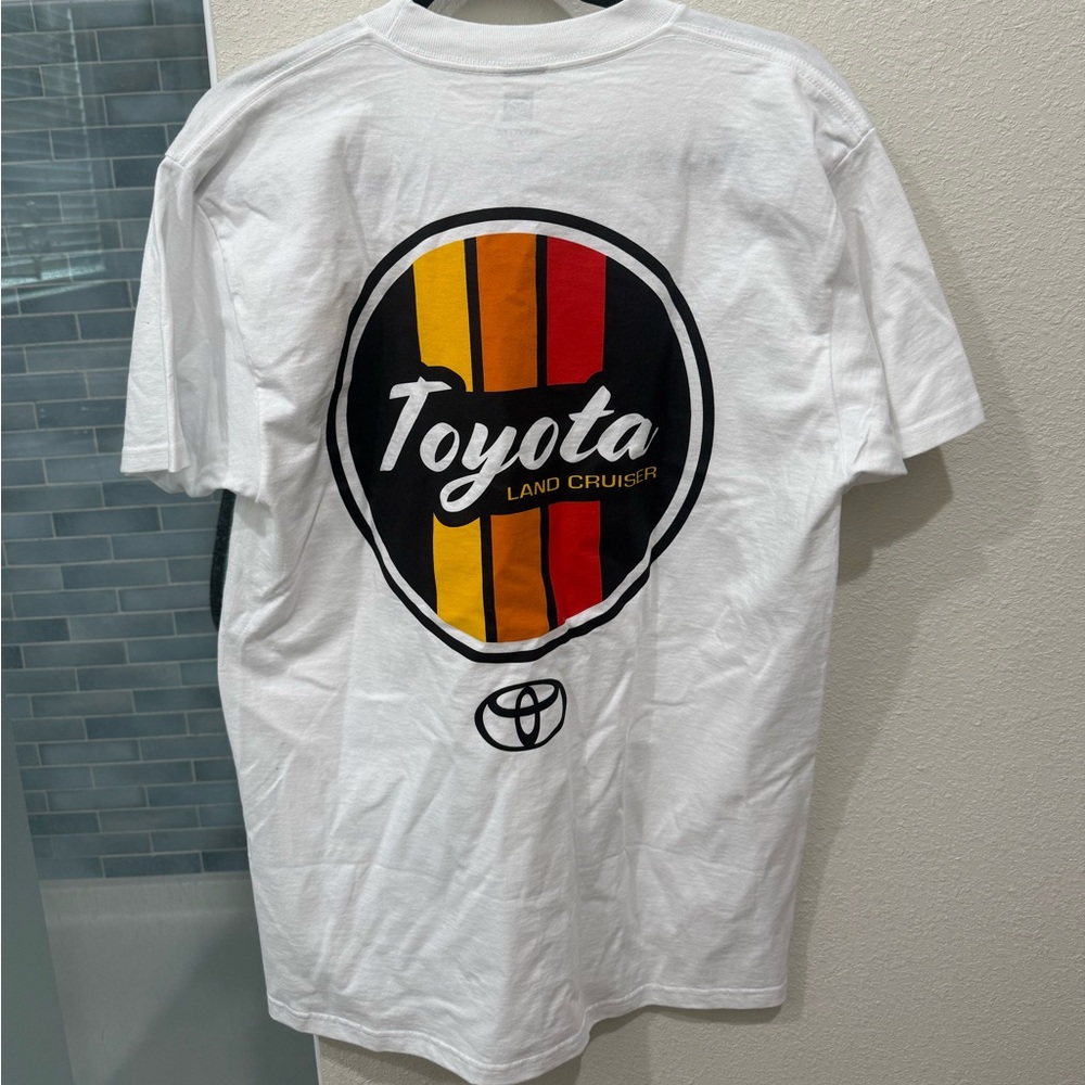 NWOT Toyota Land Cruiser Graphic T-Shirt